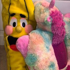 pillow pet & banana plush